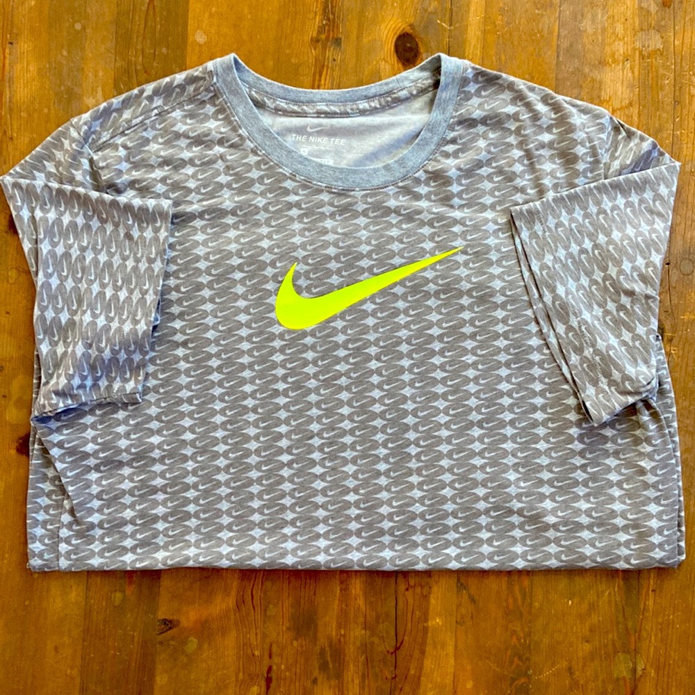 XL Nike Short Sleeve T-Shirt